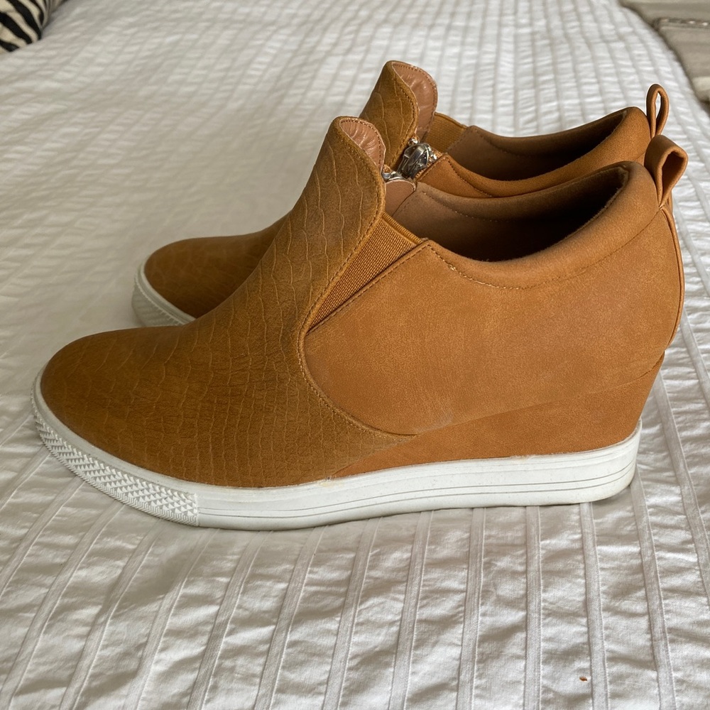 Wedge booties